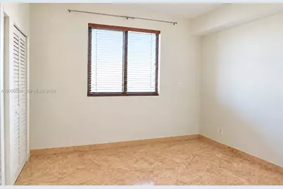 601 NE 36th St #2004, Miami, FL 33137 - Photo 10
