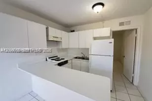 9760 SW 184th St, Cutler Bay, FL 33157 - Photo 2