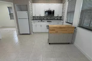12829 SW 228th St, Miami, FL 33170 - Photo 2