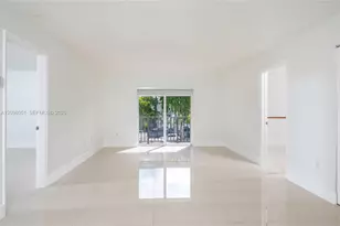 4709 NW 7th St, Miami, FL 33126 - Photo 2