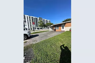 4812 SW 45th Ave, Dania Beach, FL 33314 - Photo 2