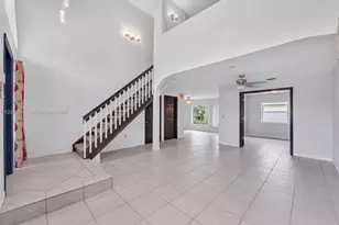417 Kelly Ln, Weston, FL 33326 - Photo 14