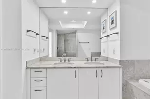 1331 Brickell Bay Dr, Miami, FL 33131 - Photo 32