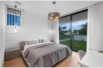 226 W Rivo Alto Dr, Miami Beach, FL 33139 - Photo 32