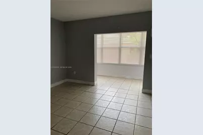 140 Royal Palm Rd #207, Hialeah Gardens, FL 33016 - Photo 4