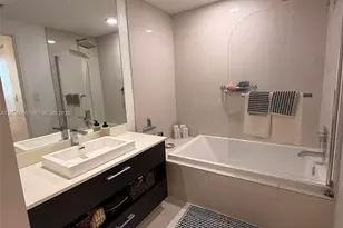 55 SW 9th St, Miami, FL 33130 - Photo 10