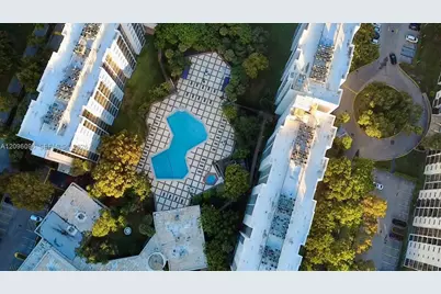 16919 N Bay Rd #215, Sunny Isles Beach, FL 33160 - Photo 4