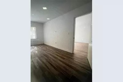 2640 NE 135th St #218, North Miami, FL 33181 - Photo 4