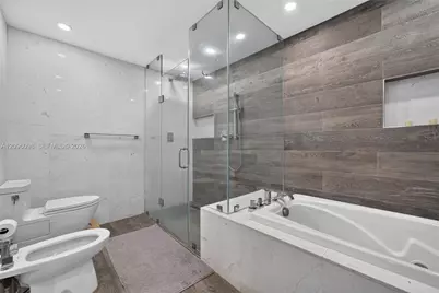 10730 NW 66th St #102, Doral, FL 33178 - Photo 20