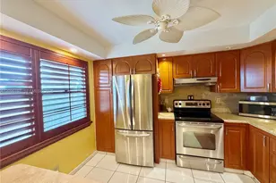 2303 Lucaya Ln, Coconut Creek, FL 33066 - Photo 8