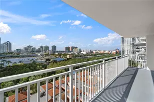 210 174th St, Sunny Isles Beach, FL 33160 - Photo 26