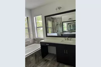9883 W 34th Ln #9883, Hialeah, FL 33018 - Photo 12