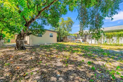 2910 NW 47th St, Miami, FL 33142 - Photo 16