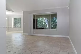 815 W Boynton Beach Blvd, Boynton Beach, FL 33426 - Photo 2
