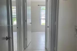 5872 E Bermuda Cir E, West Palm Beach, FL 33407 - Photo 4