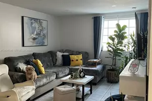12035 SW 14th St, Miami, FL 33184 - Photo 8