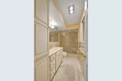 1731 NW 86th Ave, Pembroke Pines, FL 33024 - Photo 24