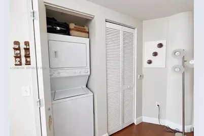 3180 SW 22nd Ter #1208, Miami, FL 33145 - Photo 18