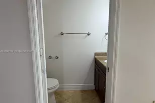 2375 W 74th St, Hialeah, FL 33016 - Photo 26