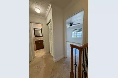 2375 W 74th St #105-6, Hialeah, FL 33016 - Photo 32