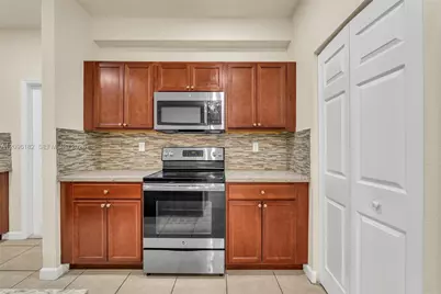 241 SE 35th Ave, Homestead, FL 33033 - Photo 16