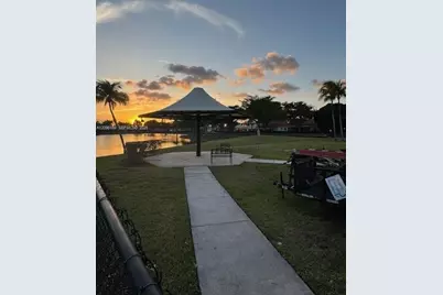 610 SE 22nd Ln, Homestead, FL 33033 - Photo 20