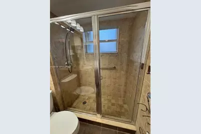 610 SE 22nd Ln, Homestead, FL 33033 - Photo 14