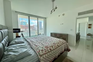 92 SW 3rd St, Miami, FL 33130 - Photo 6