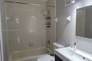 4331 SW 160th Ave, Miramar, FL 33027 - Photo 14