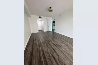 1200 Brickell Bay Dr #3206, Miami, FL 33131 - Photo 8