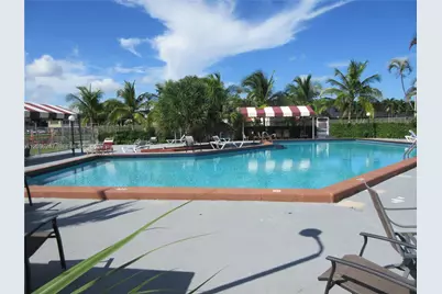 20275 NE 2nd Ave #7, Miami, FL 33179 - Photo 14