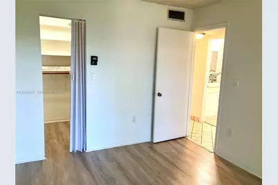 20275 NE 2nd Ave #7, Miami, FL 33179 - Photo 24