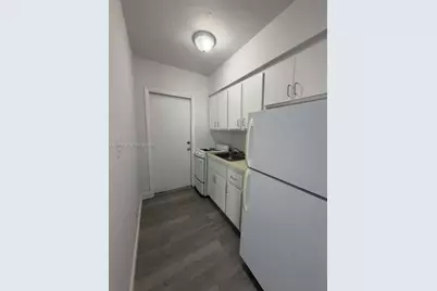 1642 SW 7th St #5, Miami, FL 33135 - Photo 4