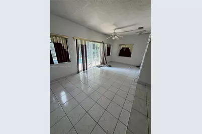 4824 NW 15th Ct, Miami, FL 33142 - Photo 8