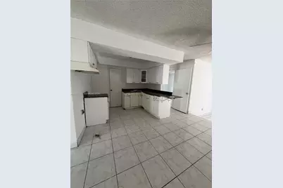 4824 NW 15th Ct, Miami, FL 33142 - Photo 10