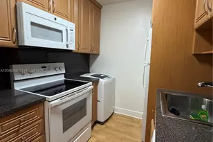 5055 NW 7th St, Miami, FL 33126 - Photo 14