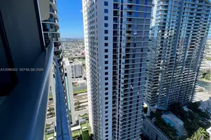 45 SW 9th St, Miami, FL 33130 - Photo 4