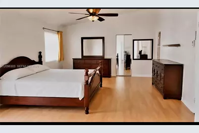 18849 NW 78th Pl #A, Hialeah, FL 33015 - Photo 8