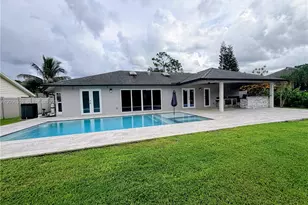 712 Juniper Pl, Wellington, FL 33414 - Photo 28