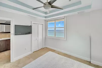 5701 Collins Ave #PH14, Miami Beach, FL 33140 - Photo 16