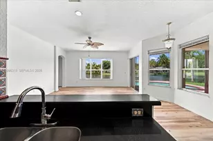 2032 SW 118th Ave, Miramar, FL 33025 - Photo 2