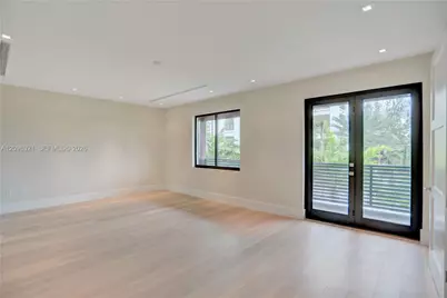 3550 W Glencoe St, Miami, FL 33133 - Photo 42