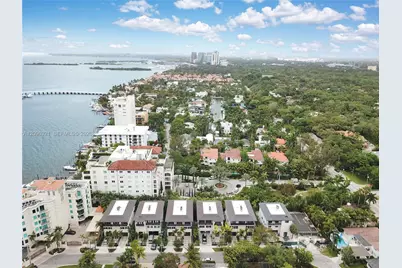 3550 W Glencoe St, Miami, FL 33133 - Photo 4