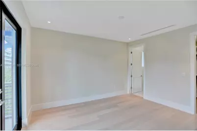 3550 W Glencoe St, Miami, FL 33133 - Photo 24