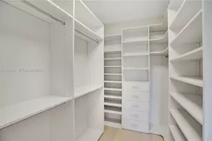 3550 W Glencoe St, Miami, FL 33133 - Photo 36