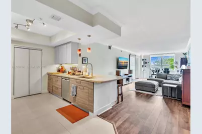 2000 N Bayshore Dr #220, Miami, FL 33137 - Photo 2