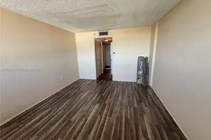 13155 Ixora Ct, North Miami, FL 33181 - Photo 12