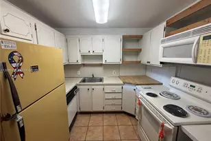 13155 Ixora Ct, North Miami, FL 33181 - Photo 18