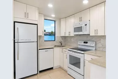 5580 W 26th Ct #102, Hialeah, FL 33016 - Photo 2