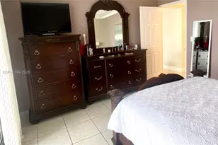 410 Golden Isles Dr, Hallandale Beach, FL 33009 - Photo 26